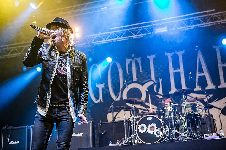 Gotthard @ OlensFest 2015, foto 6, foto's door Edwin Houdevelt - FrontView Magazine