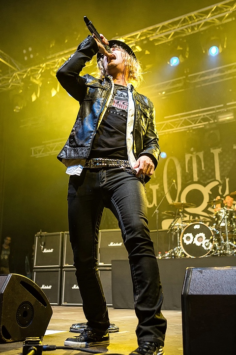 Gotthard @ OlensFest 2015, foto 11, foto's door Edwin Houdevelt - FrontView Magazine