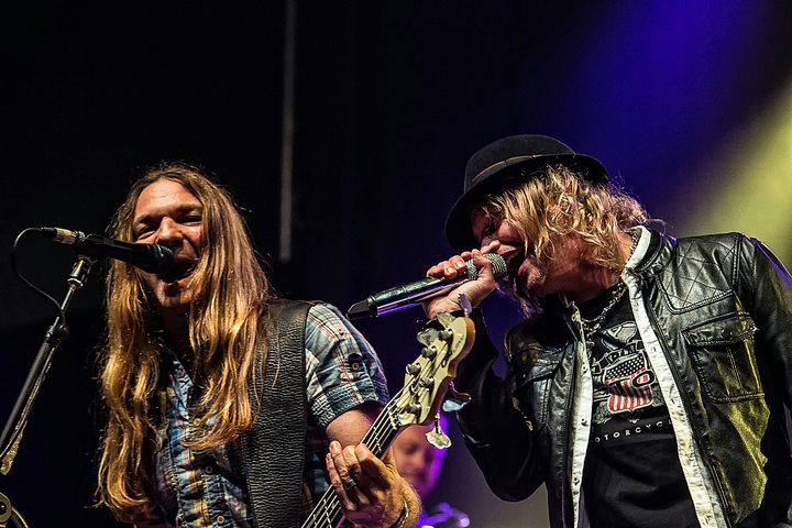 Gotthard @ OlensFest 2015, foto 17, foto's door Edwin Houdevelt - FrontView Magazine