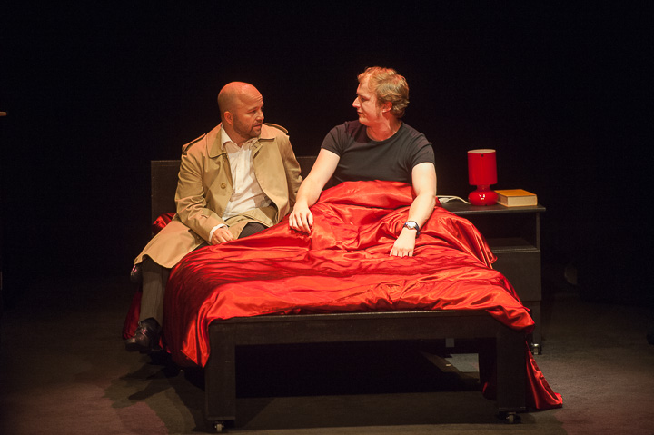 Zijne kleine is de mijne Echt Antwaarps Teater, foto 6, foto's door Goele Bormans - FrontView Magazine