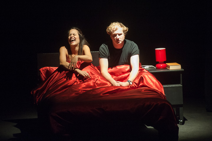 Zijne kleine is de mijne Echt Antwaarps Teater, foto 26, foto's door Goele Bormans - FrontView Magazine