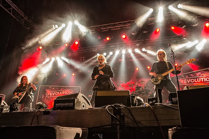 Nightqueen @ OlensFest 2015, picture 16, photographed by Edwin Houdevelt - FrontView Magazine