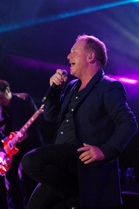Simple Minds@ Hickstead UK Boomerang Festival, picture 26, photographed by Peter Minnebo - FrontView Magazine