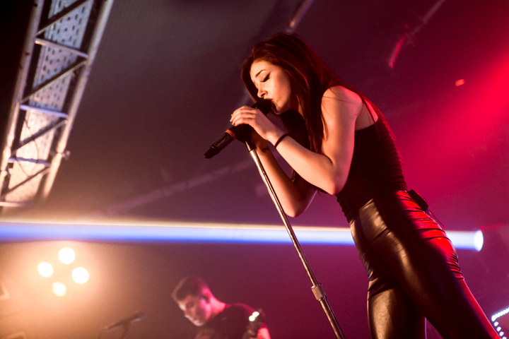 Against The Current @ Trix, foto 7, foto's door Dorien Goetschalckx - FrontView Magazine