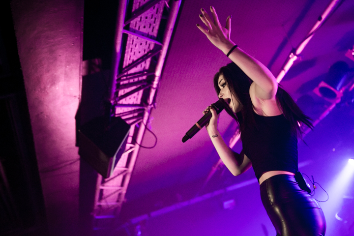 Against The Current @ Trix, foto 16, foto's door Dorien Goetschalckx - FrontView Magazine