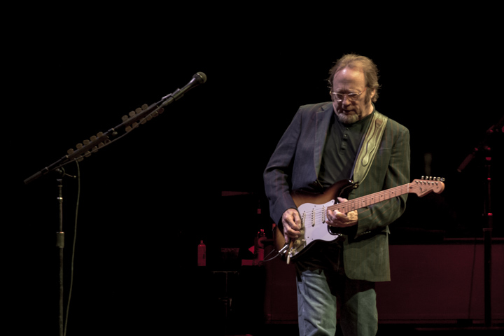 Crosby, Stills & Nash @ Vorst Nationaal, picture 7, photographed by Tristan Herftijd - FrontView Magazine