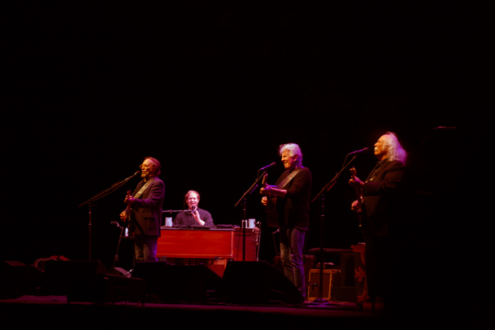 Crosby, Stills & Nash @ Vorst Nationaal, picture 13, photographed by Tristan Herftijd - FrontView Magazine