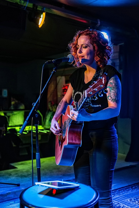 Anneke Van Giersbergen @ De Verlichte Geest, picture 13, photographed by Edwin Houdevelt - FrontView Magazine