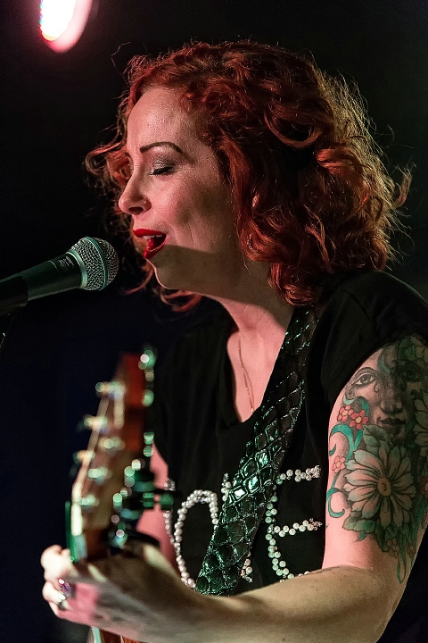 Anneke Van Giersbergen @ De Verlichte Geest, picture 19, photographed by Edwin Houdevelt - FrontView Magazine