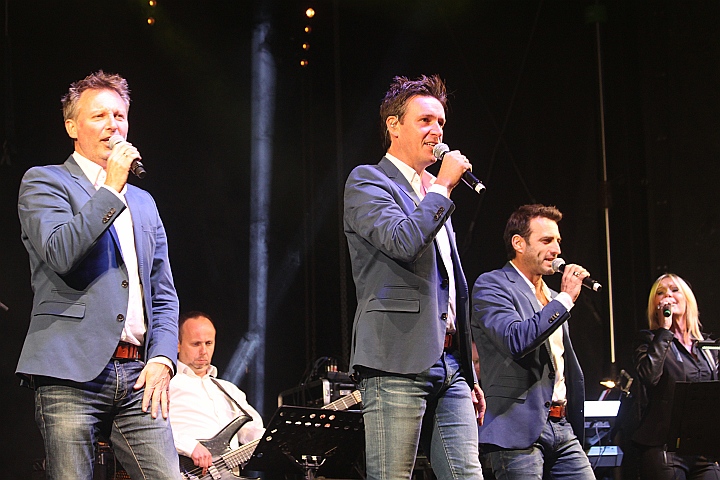 De Romeo's @ Bogget Fieest, foto 2, foto's door Heidi Elen - FrontView Magazine