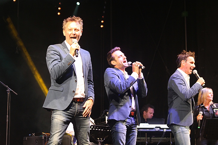De Romeo's @ Bogget Fieest, foto 8, foto's door Heidi Elen - FrontView Magazine
