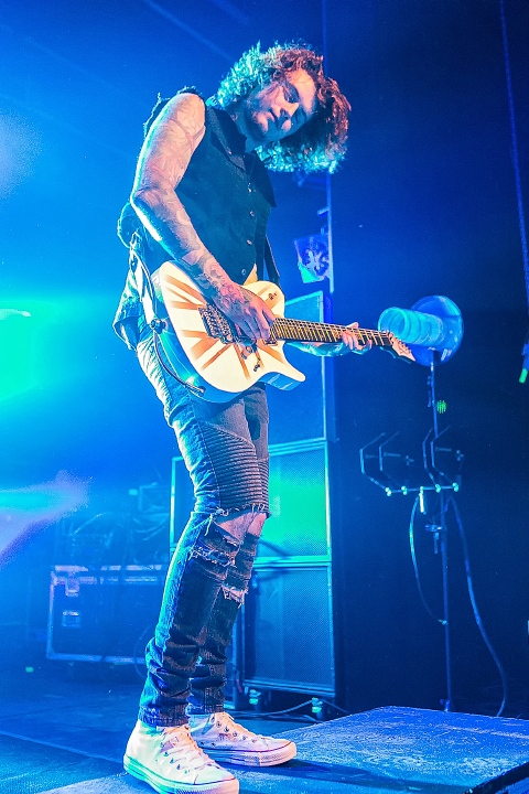 Asking Alexandria @ Trix, picture 10, photographed by Edwin Houdevelt - FrontView Magazine