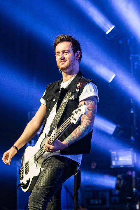 Asking Alexandria @ Trix, picture 25, photographed by Edwin Houdevelt - FrontView Magazine