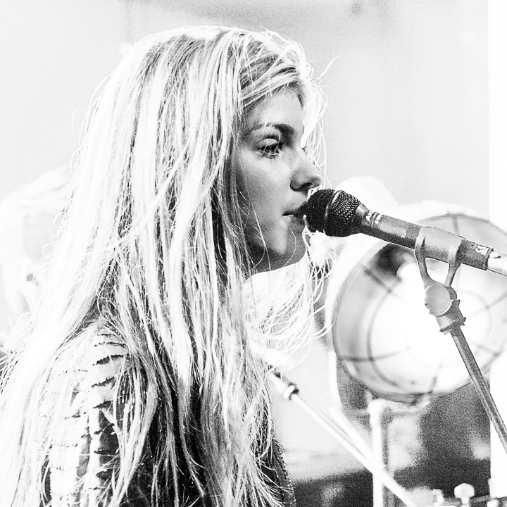 Emma Bale - Showcase @ Felixpakhuis Antwerpen, picture 17, photographed by Guy Danneels - FrontView Magazine