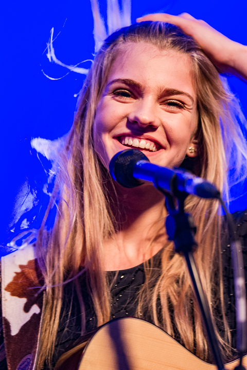 Emma Bale - Showcase @ Felixpakhuis Antwerpen, picture 21, photographed by Guy Danneels - FrontView Magazine