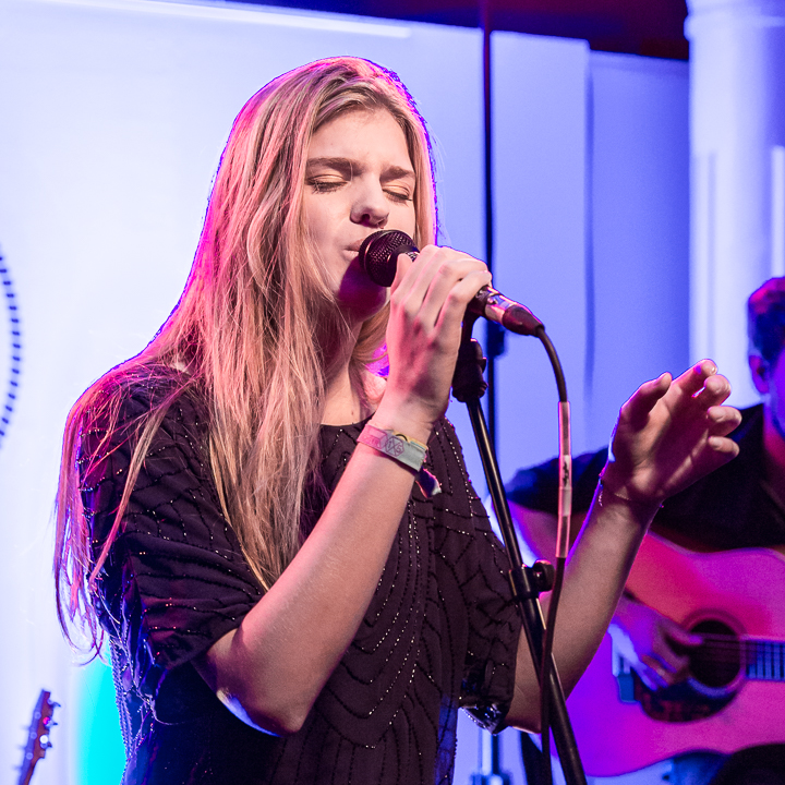 Emma Bale - Showcase @ Felixpakhuis Antwerpen, picture 24, photographed by Guy Danneels - FrontView Magazine