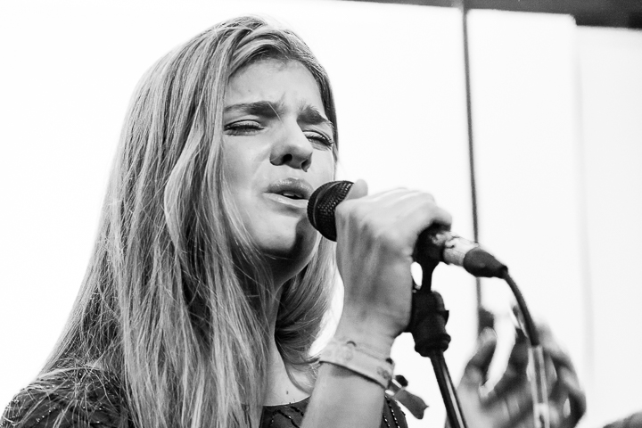 Emma Bale - Showcase @ Felixpakhuis Antwerpen, picture 27, photographed by Guy Danneels - FrontView Magazine