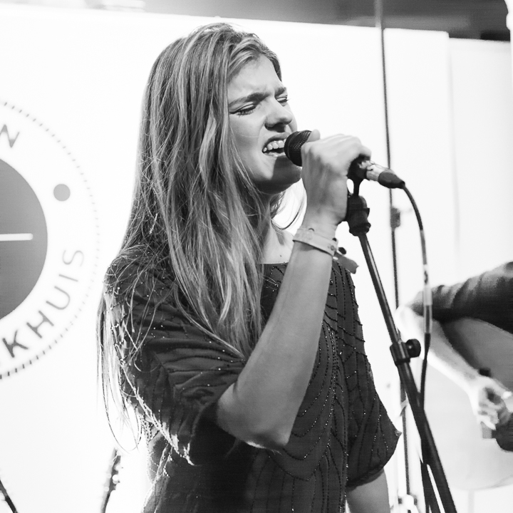 Emma Bale - Showcase @ Felixpakhuis Antwerpen, picture 29, photographed by Guy Danneels - FrontView Magazine