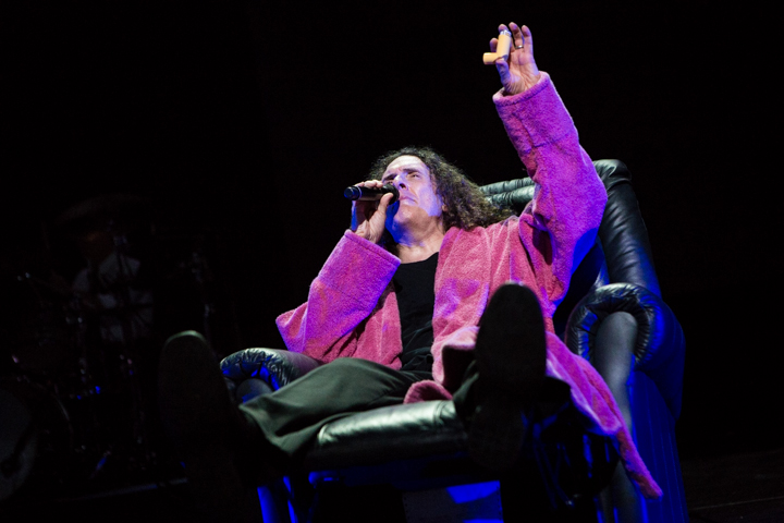 'Weird Al' Yankovic @ Ancienne Belgique, picture 11, photographed by Dorien Goetschalckx - FrontView Magazine