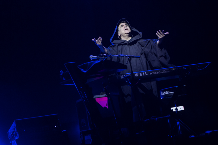 'Weird Al' Yankovic @ Ancienne Belgique, picture 23, photographed by Dorien Goetschalckx - FrontView Magazine