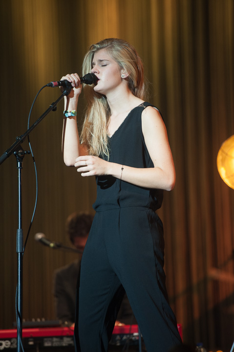 Emma Bale Voorprogramma Stan Van Samang @ Lotto Arena, picture 13, photographed by Dimitri Vanlommel - FrontView Magazine