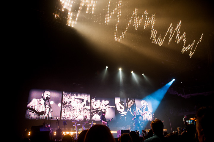 Stan Van Samang @ Lotto Arena, picture 43, photographed by Dimitri Vanlommel - FrontView Magazine