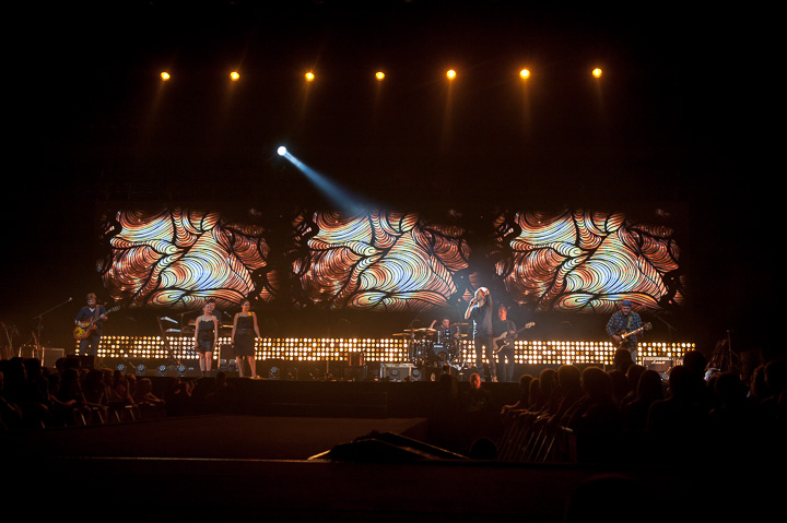 Stan Van Samang @ Lotto Arena, picture 70, photographed by Dimitri Vanlommel - FrontView Magazine