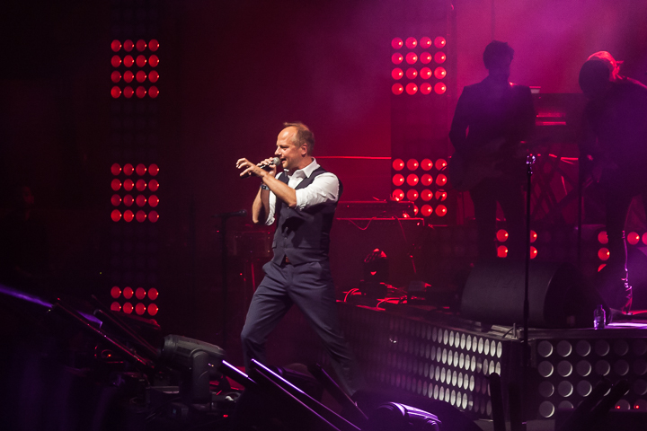 Studio 54 @ Sportpaleis, picture 40, photographed by Alex Wyckmans - FrontView Magazine