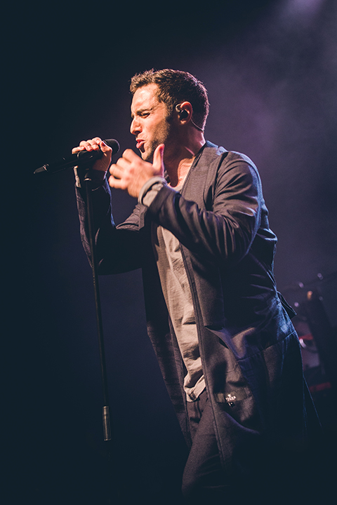 Måns Zelmerlöw @ Het Depot, picture 3, photographed by Elke Briers - FrontView Magazine