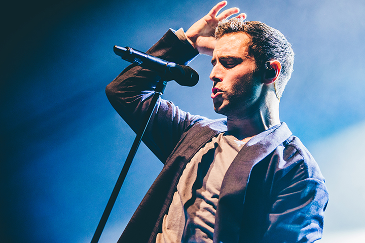 Måns Zelmerlöw @ Het Depot, picture 8, photographed by Elke Briers - FrontView Magazine