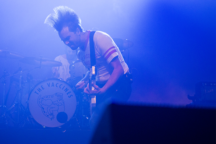 The Vaccines @ AB, picture 4, photographed by Kristof Hayen - FrontView Magazine