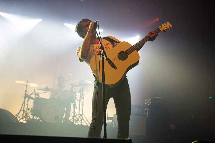 The Vaccines @ AB, picture 6, photographed by Kristof Hayen - FrontView Magazine