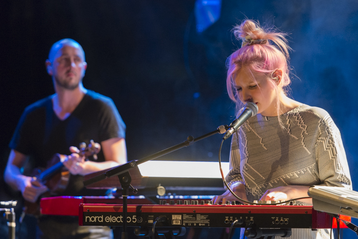 Alice On The Roof @ Decibelz, picture 13, photographed by FrontView Magazine