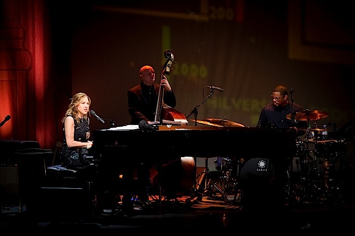 Diana Krall - Wallflower tour @ BOZAR, picture 1, photographed by Wim Patry - FrontView Magazine