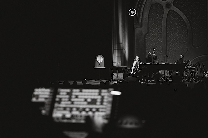 Diana Krall - Wallflower tour @ BOZAR, picture 8, photographed by Wim Patry - FrontView Magazine