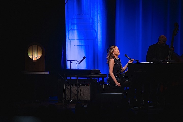 Diana Krall - Wallflower tour @ BOZAR, picture 10, photographed by Wim Patry - FrontView Magazine