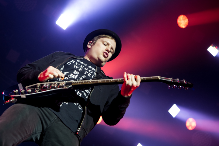 Fall Out Boy @ Vorst Nationaal, picture 4, photographed by Dorien Goetschalckx - FrontView Magazine