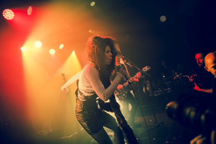 Kovacs @ Ancienne Belgique Club, picture 10, photographed by Geert Pieters - FrontView Magazine