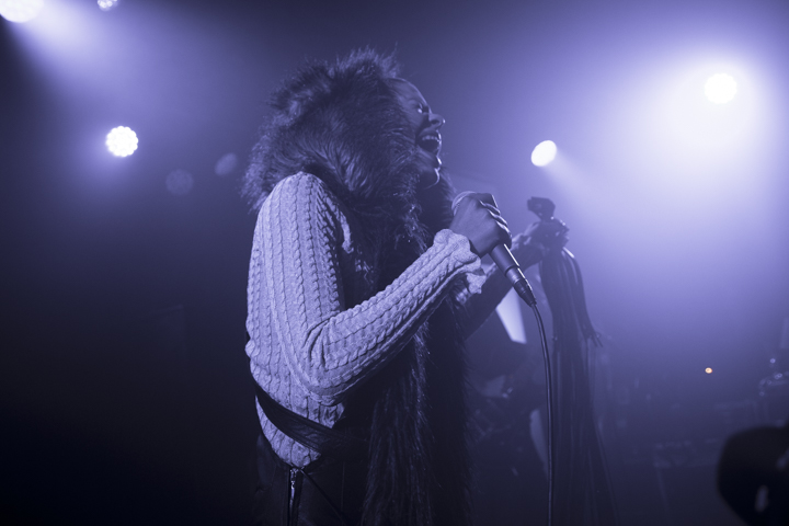 Kovacs @ Ancienne Belgique Club, picture 14, photographed by Geert Pieters - FrontView Magazine