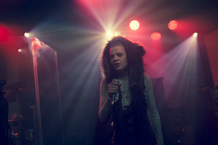 Kovacs @ Ancienne Belgique Club, picture 26, photographed by Geert Pieters - FrontView Magazine