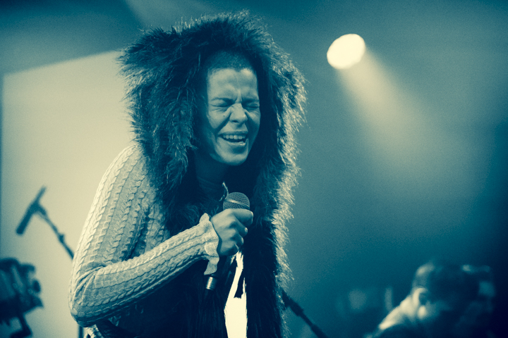 Kovacs @ Ancienne Belgique Club, picture 29, photographed by Geert Pieters - FrontView Magazine