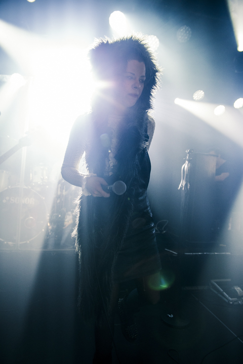 Kovacs @ Ancienne Belgique Club, picture 38, photographed by Geert Pieters - FrontView Magazine