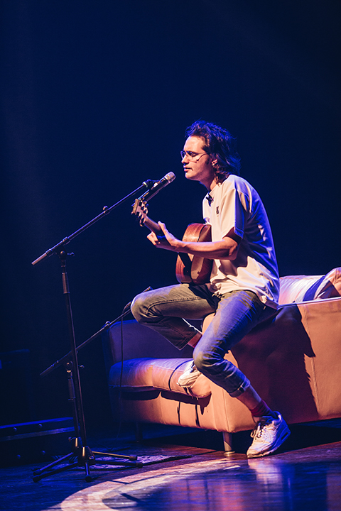 An Evening with Jett Rebel @ Chassé Theater, picture 2, photographed by Elke Briers - FrontView Magazine