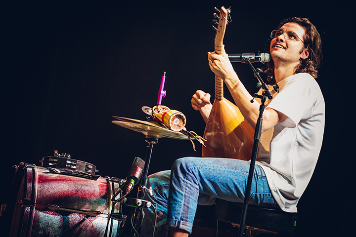 An Evening with Jett Rebel @ Chassé Theater, picture 4, photographed by Elke Briers - FrontView Magazine