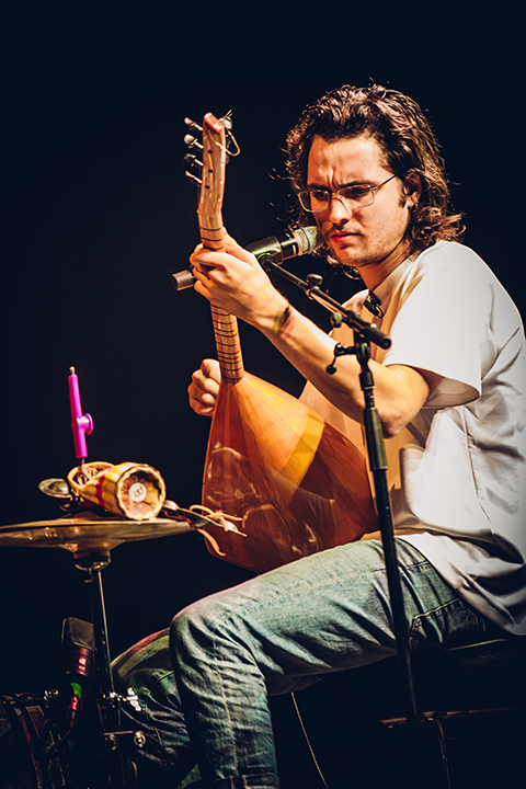 An Evening with Jett Rebel @ Chassé Theater, picture 11, photographed by Elke Briers - FrontView Magazine