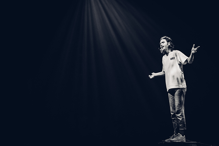 An Evening with Jett Rebel @ Chassé Theater, picture 15, photographed by Elke Briers - FrontView Magazine