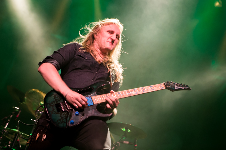 Kobra And The Lotus @ 013, picture 6, photographed by Dorien Goetschalckx - FrontView Magazine