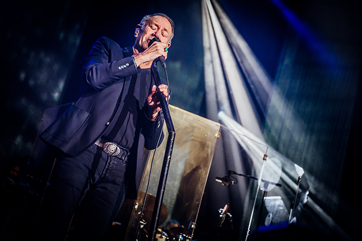 Rob De Nijs - Groots @ Lotto Arena, picture 1, photographed by Elke Briers - FrontView Magazine