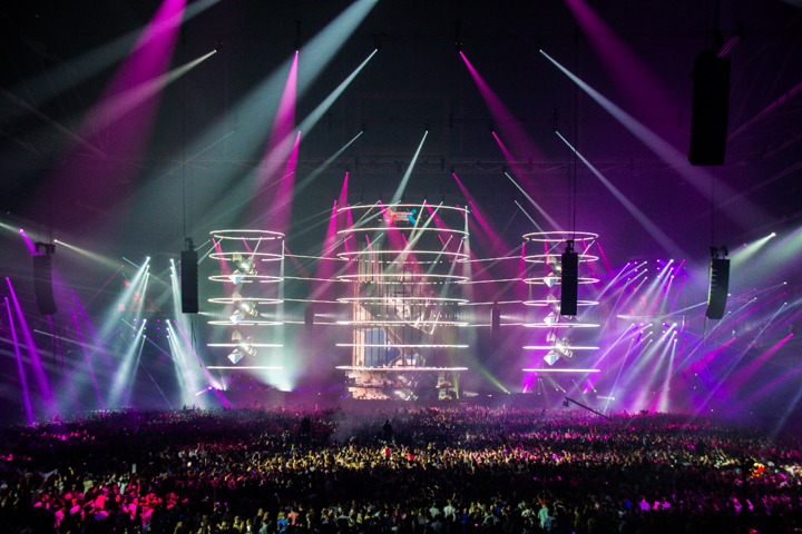 Amsterdam Music Festival 2015 @ Amsterdam Arena, picture 2, photographed by Tom Van Tongerloo - FrontView Magazine