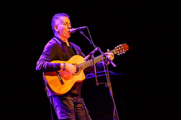 Luka Bloom @ Het Depot, picture 4, photographed by Kurt Jacobs - FrontView Magazine
